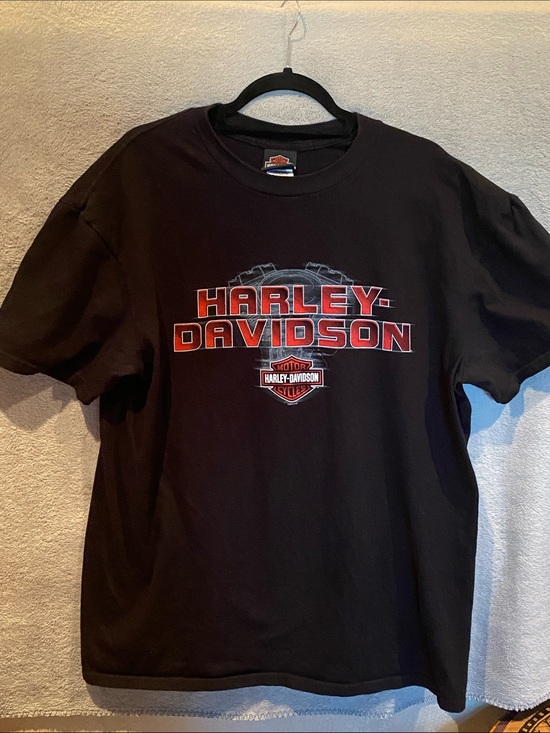 Harley-Davidson Other - Harley-Davidson Black Short Sleeve Tee with Red Logo